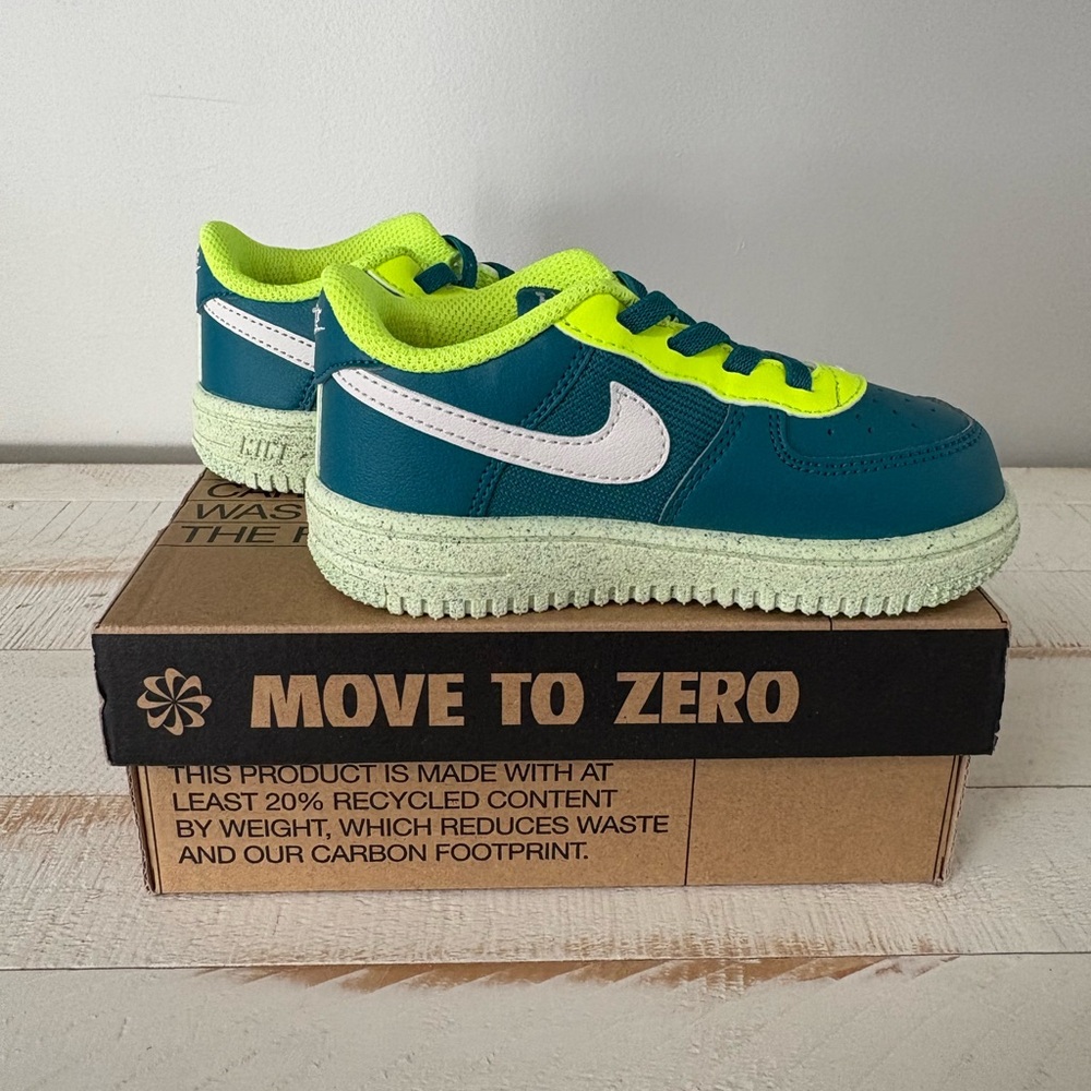 NWT Nike Force 1 Crater